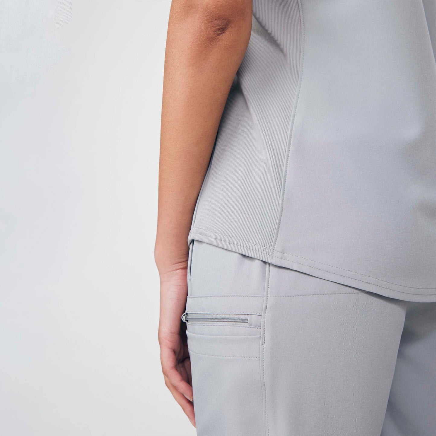 Forward 3-Pocket V-Neck Top | Gray