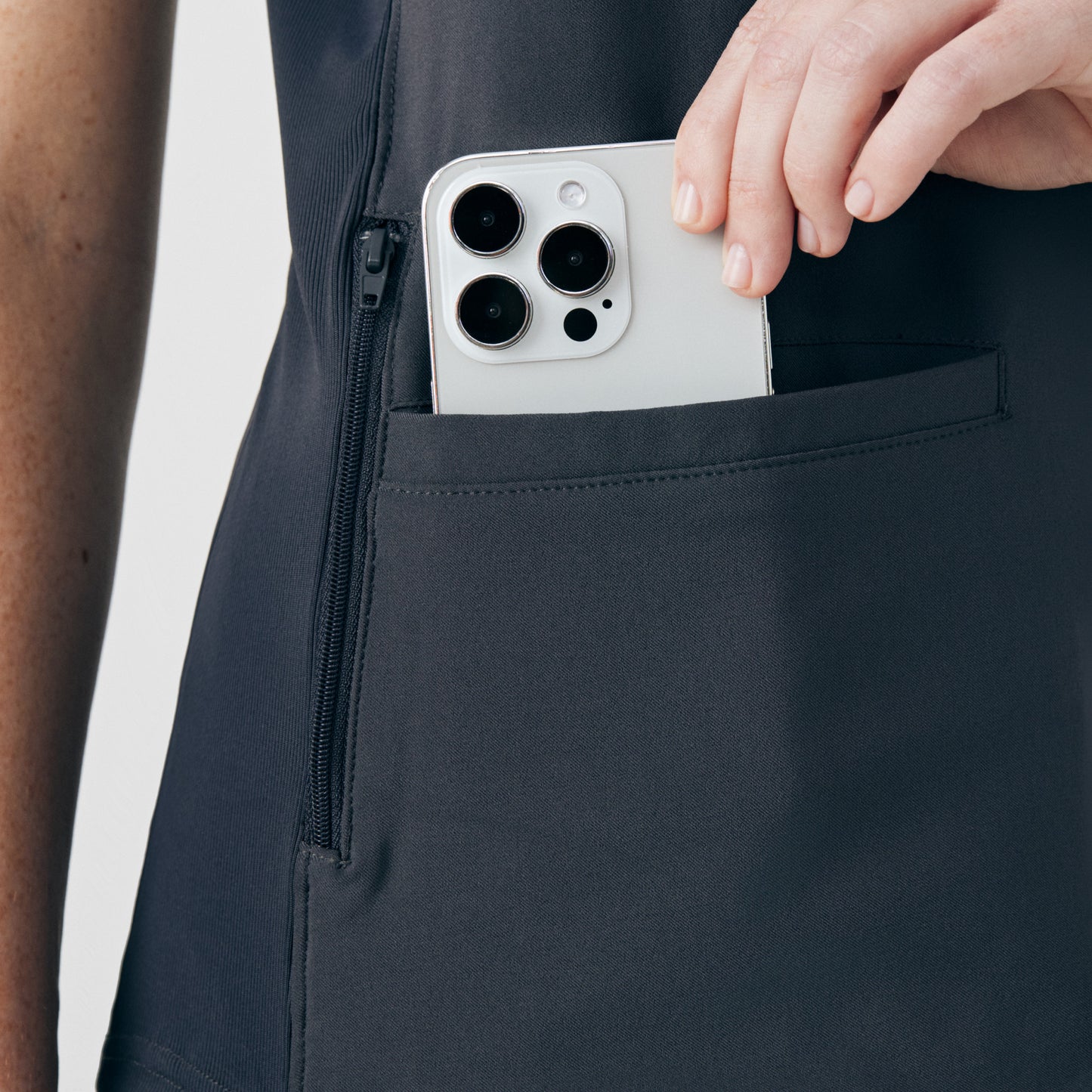 Forward 3-Pocket V-Neck Top | Pewter