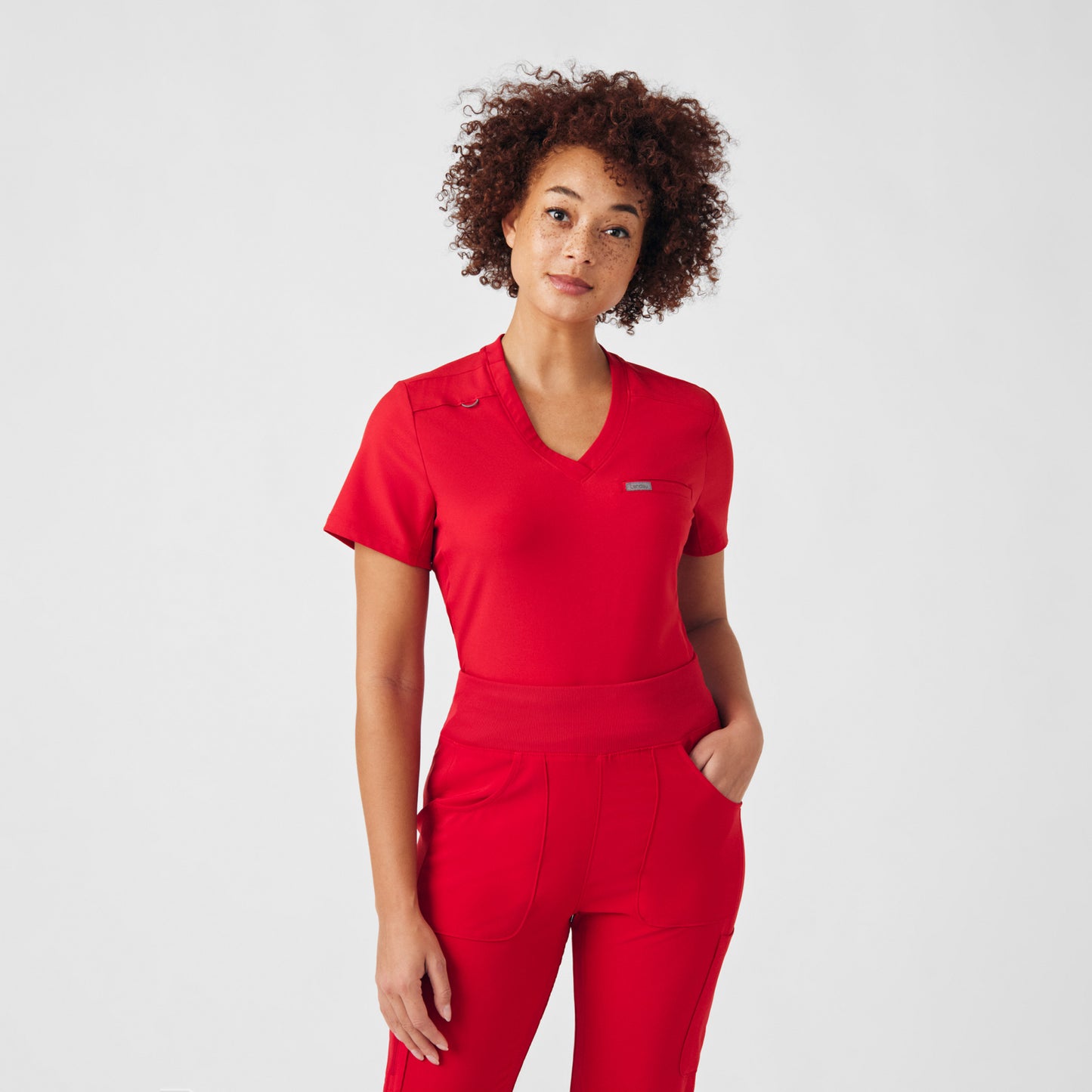 Forward 2-Pocket V-Neck Top | Red