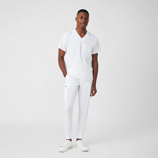 Forward 2-Pocket V-Neck Top | White