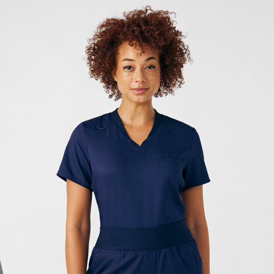 VIBE 2-Pocket V-Neck Top | Navy