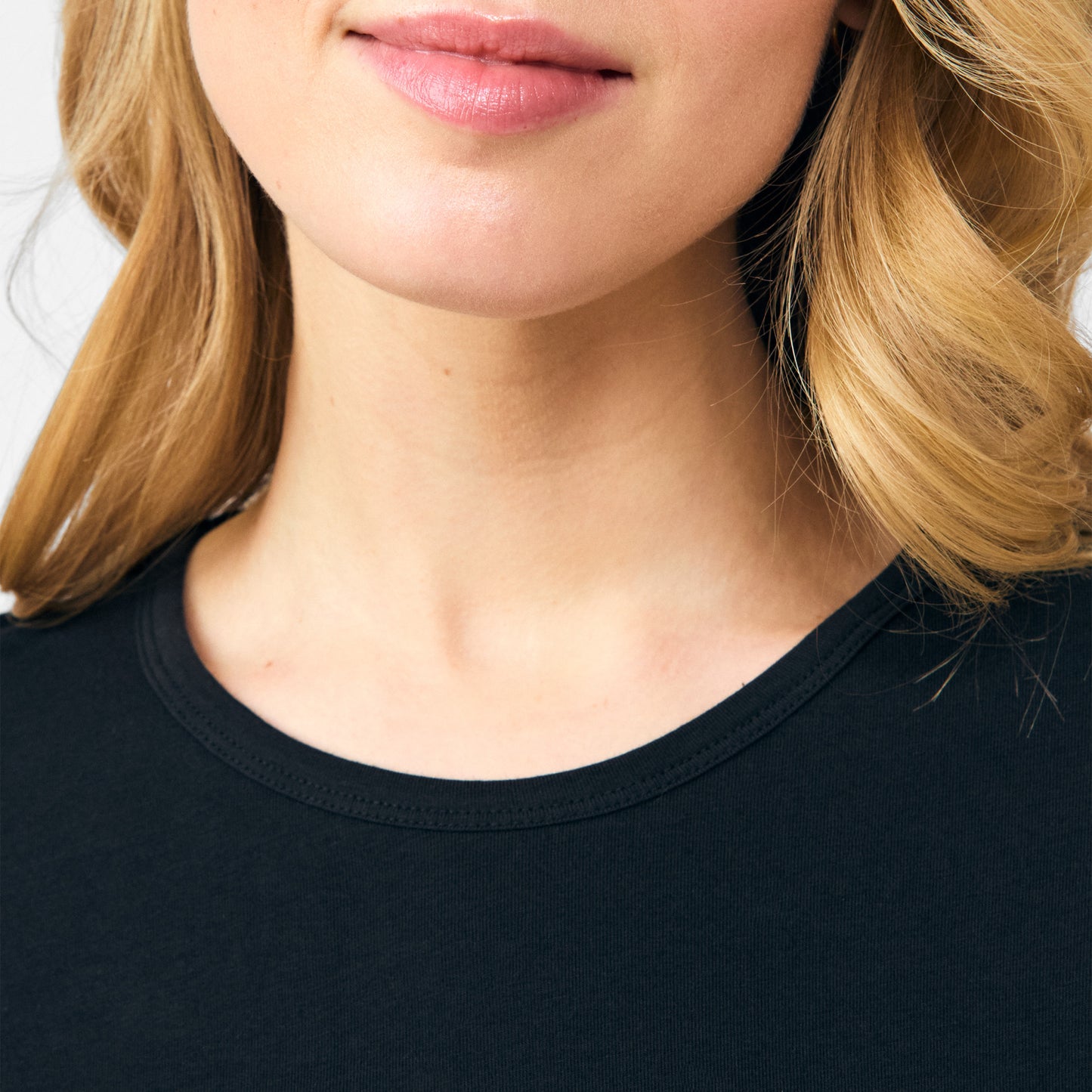 Long-Sleeve Tee  | Black