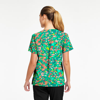 3-Pocket V-Neck Top  | Geo Fun