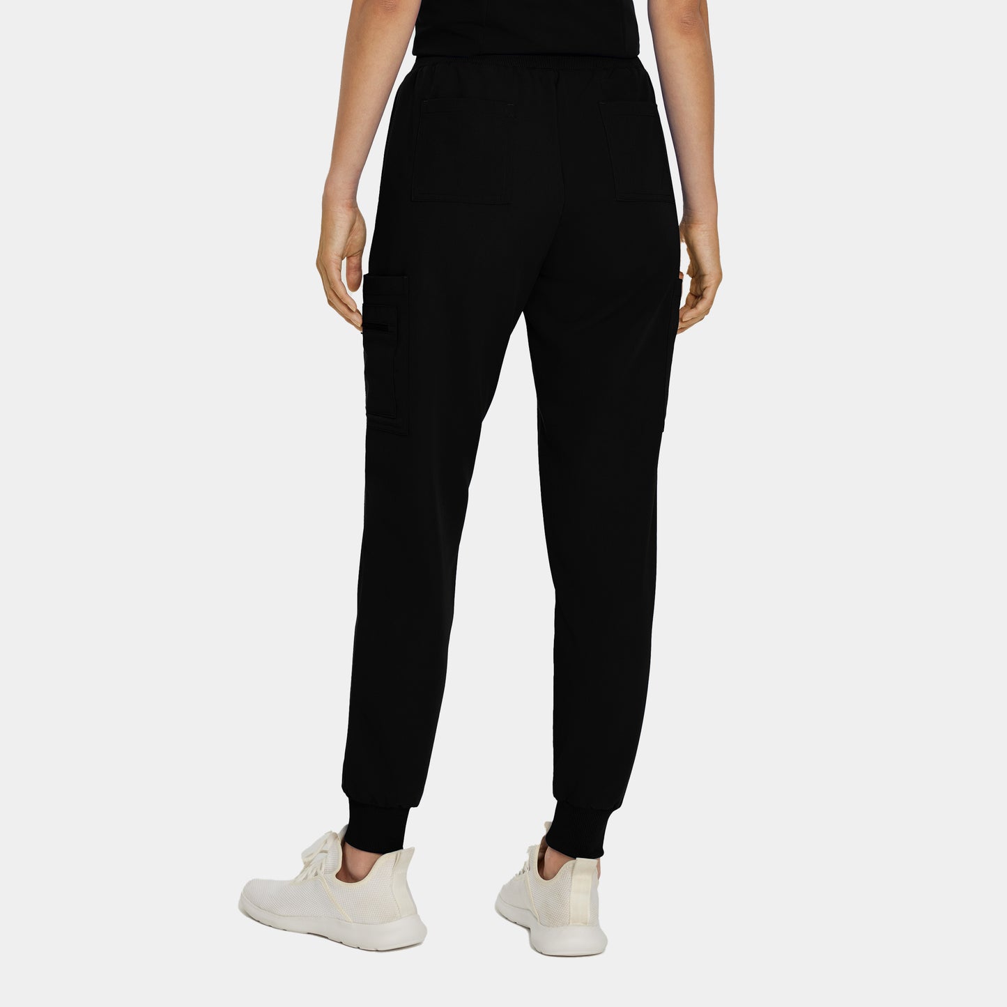 V-Tess Jogger Pants  | Black