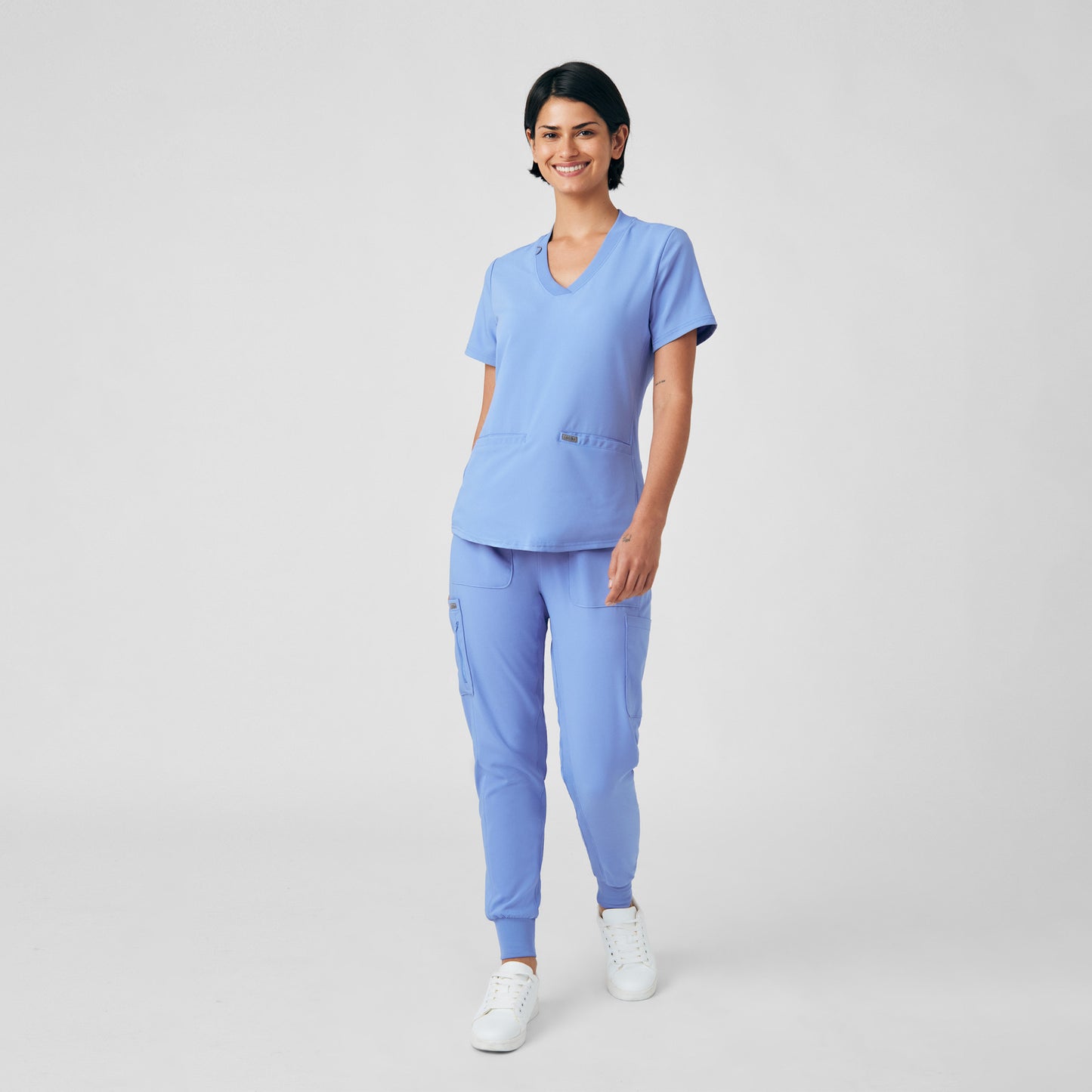 Forward 3-Pocket V-Neck Top  | Ceil