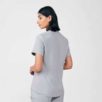 Forward 3-Pocket V-Neck Top  | Gray
