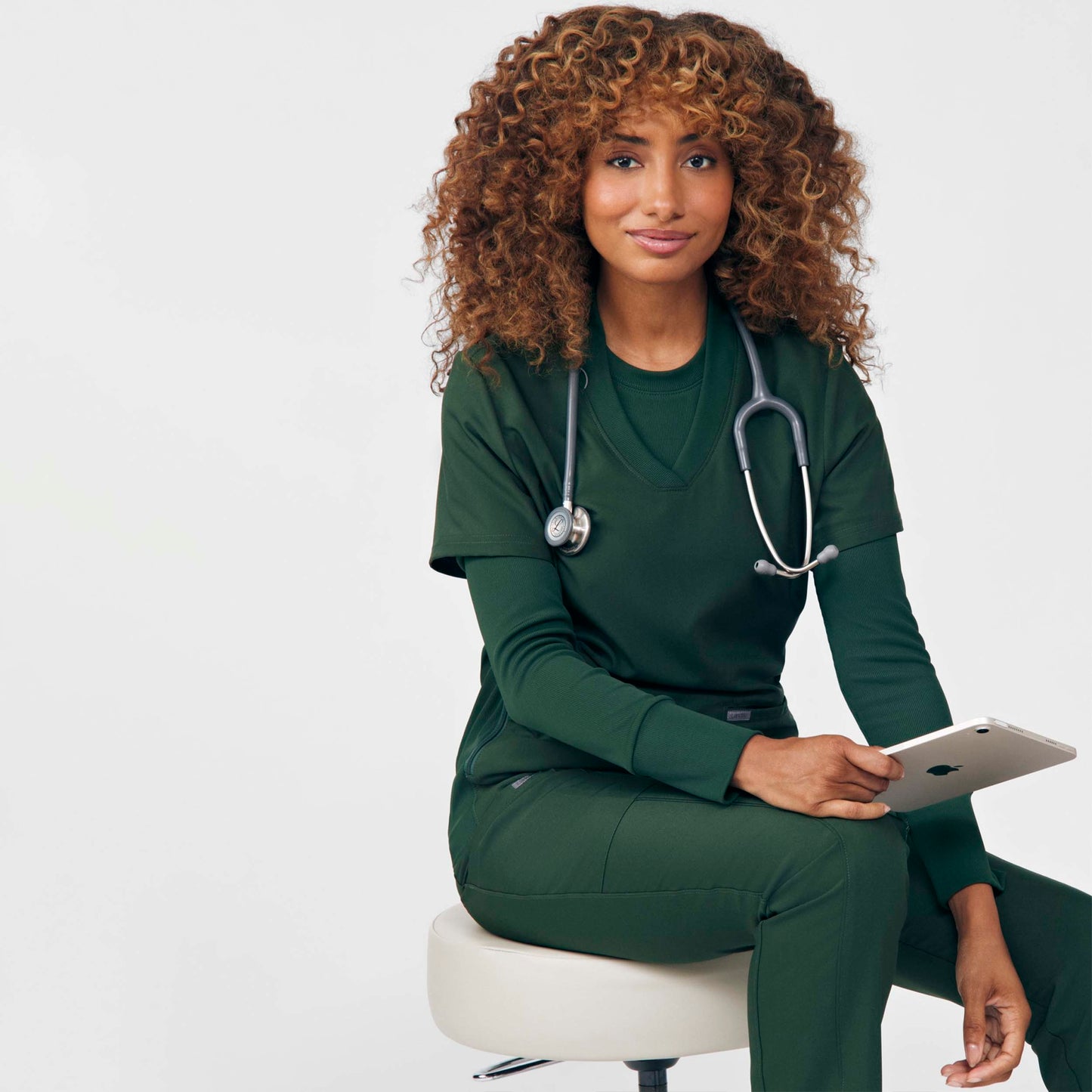 Forward 3-Pocket V-Neck Top  | Mountain View