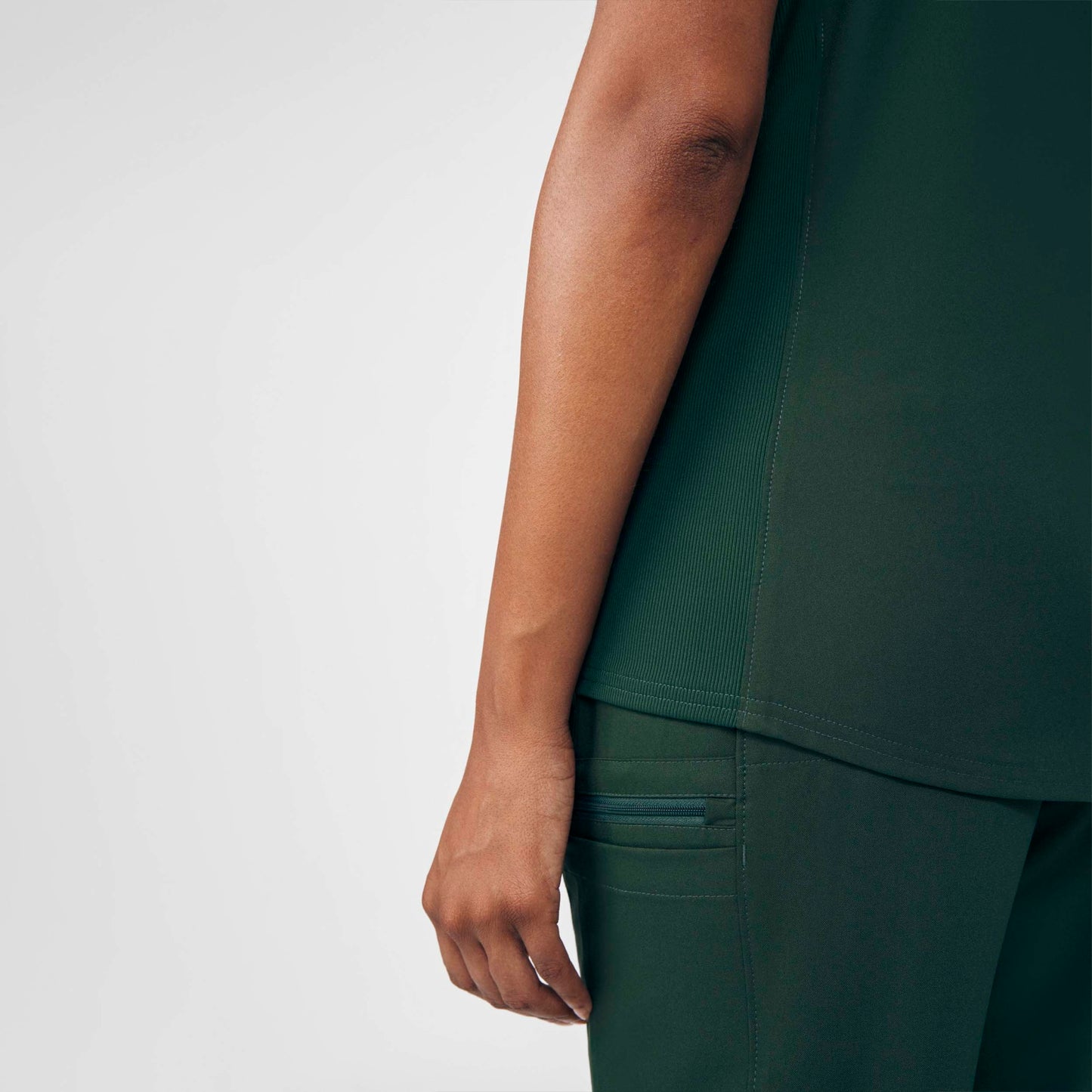 Forward 3-Pocket V-Neck Top  | Mountain View