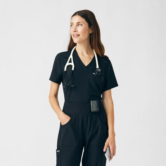 Forward 2-Pocket V-Neck Top  | Black