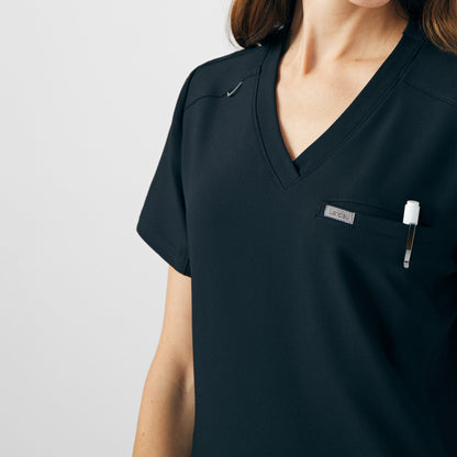 Forward 2-Pocket V-Neck Top  | Black