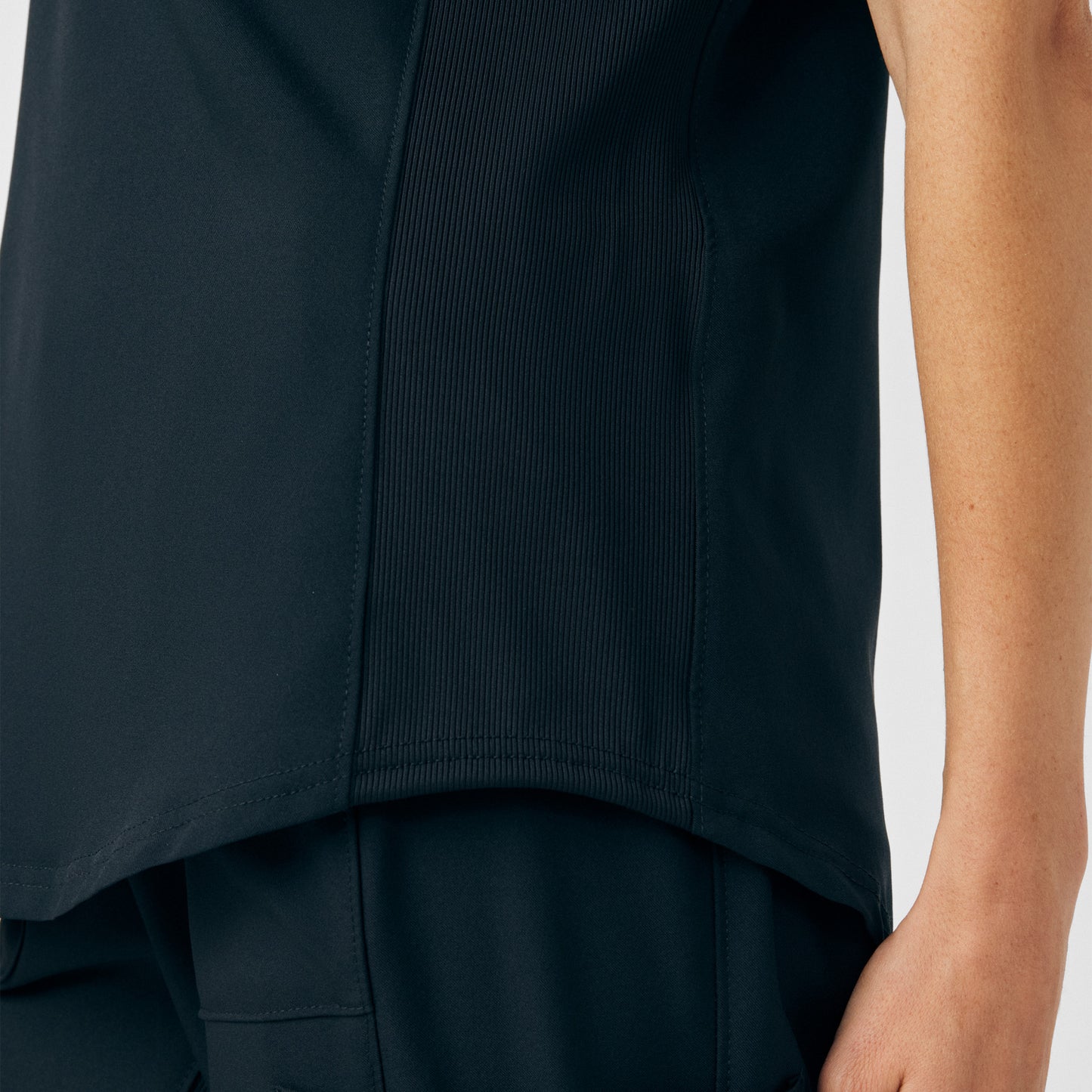 Forward 2-Pocket V-Neck Top  | Black