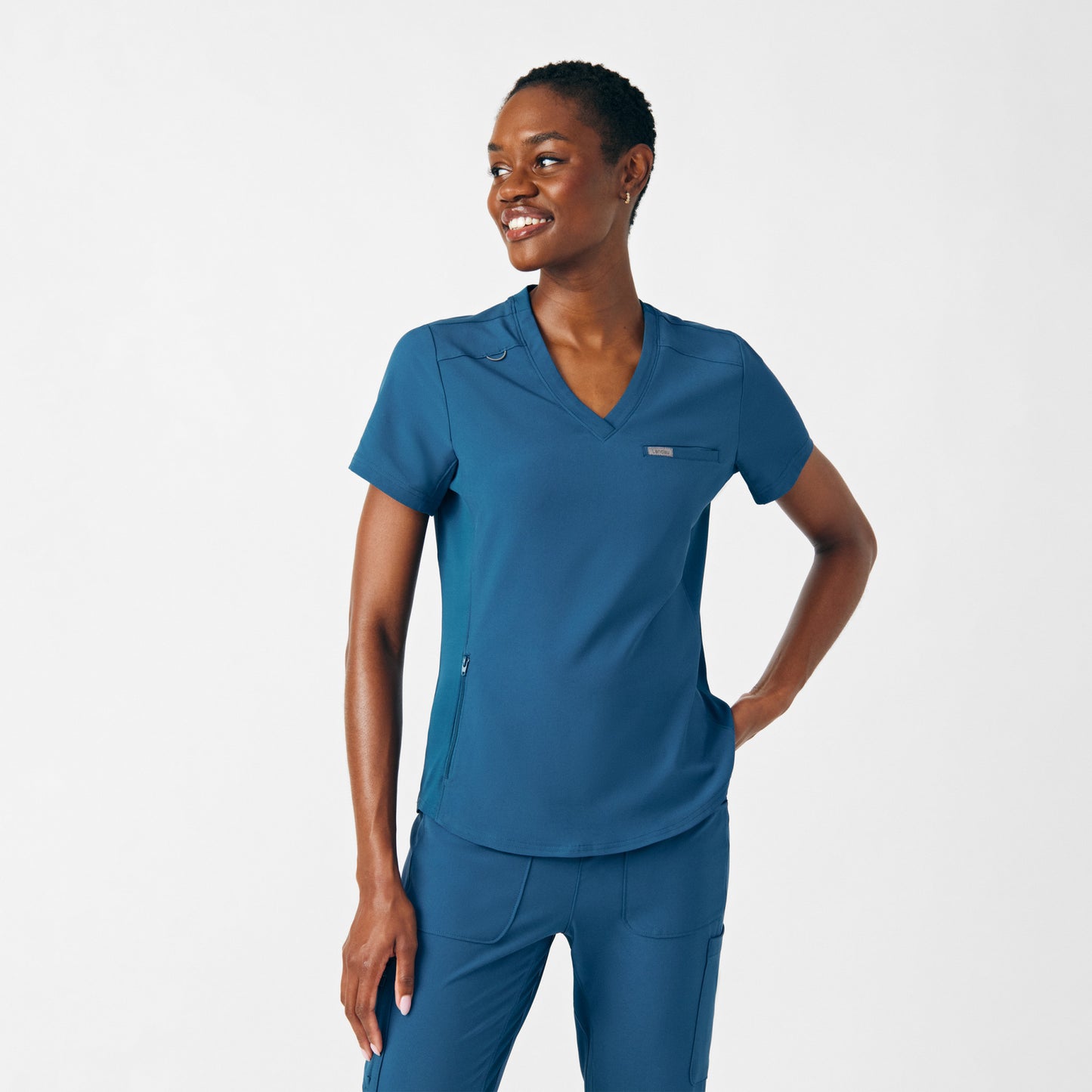 Forward 2-Pocket V-Neck Top  | Caribbean