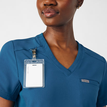 Forward 2-Pocket V-Neck Top  | Caribbean