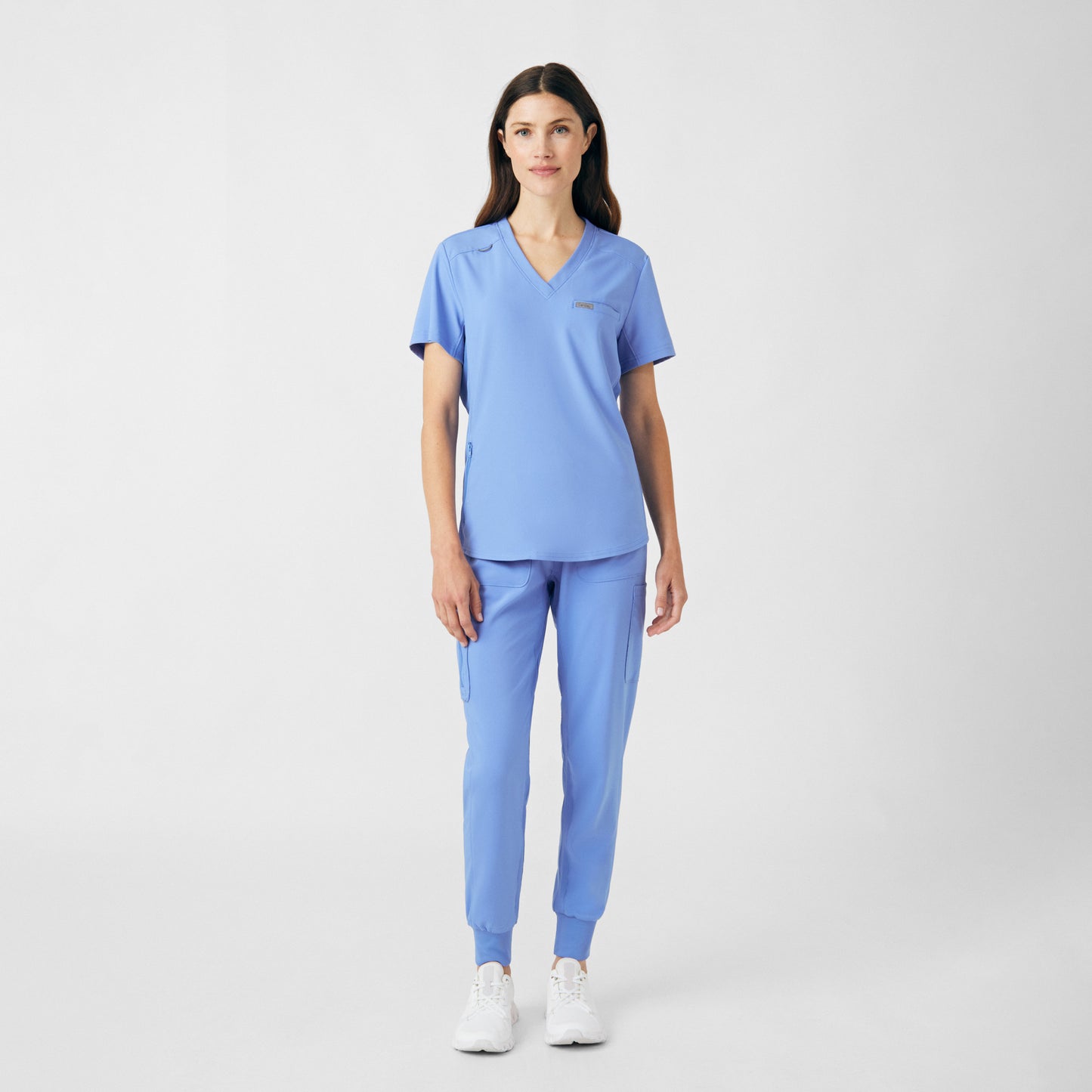 Forward 2-Pocket V-Neck Top  | Ceil