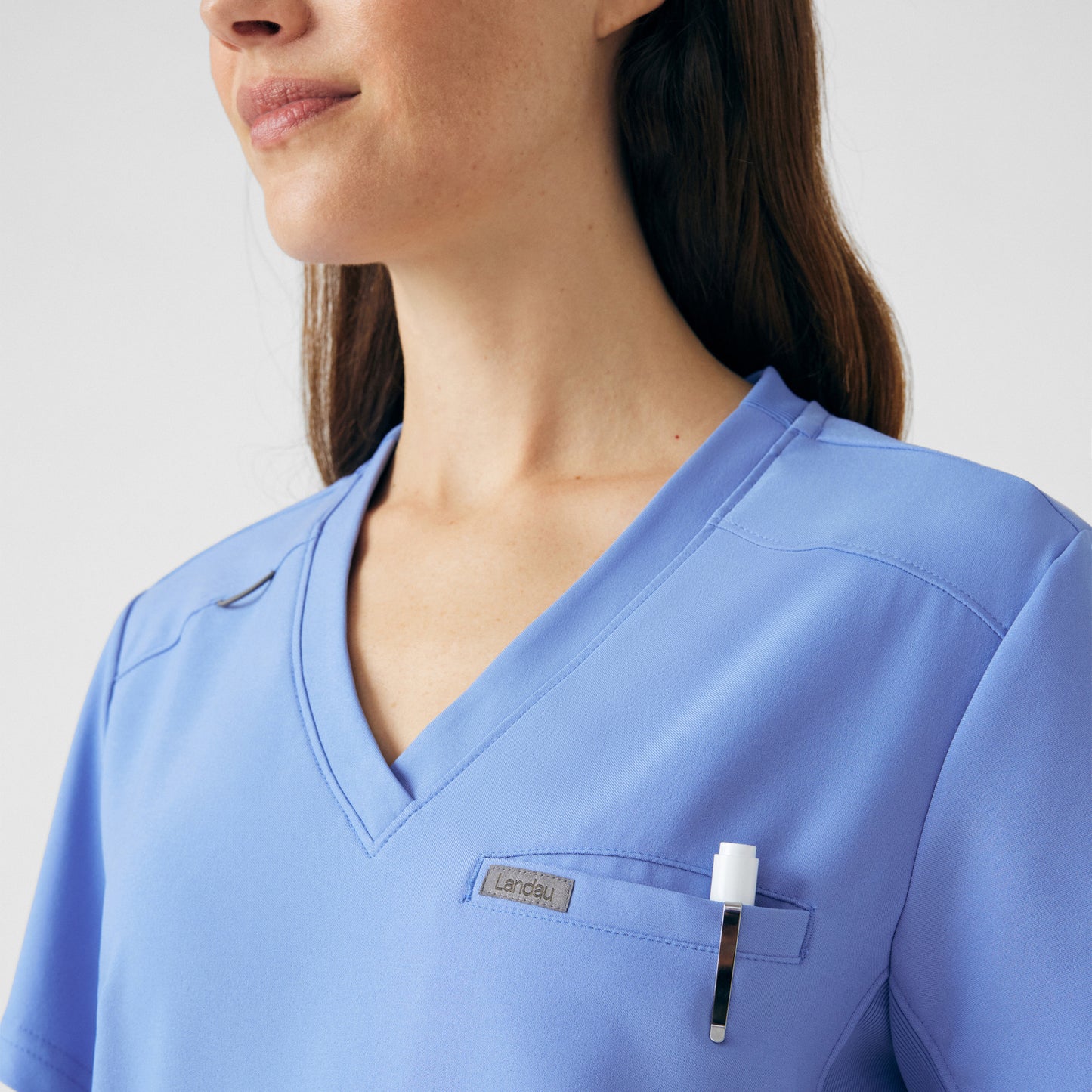 Forward 2-Pocket V-Neck Top  | Ceil