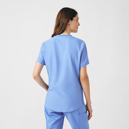 Forward 2-Pocket V-Neck Top  | Ceil