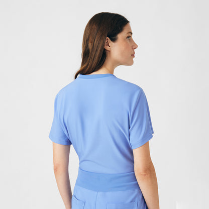 Forward 2-Pocket V-Neck Top  | Ceil