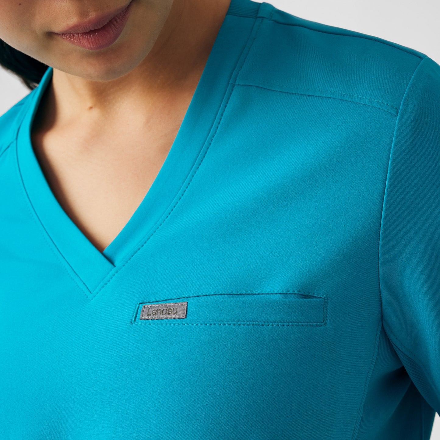 Forward 2-Pocket V-Neck Top  | Teal