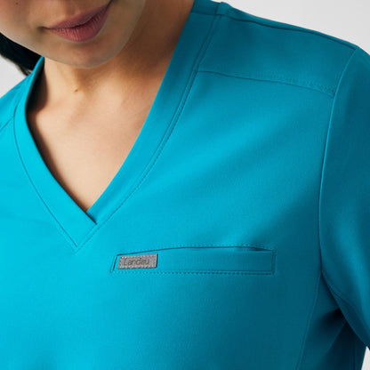 Forward 2-Pocket V-Neck Top  | Teal
