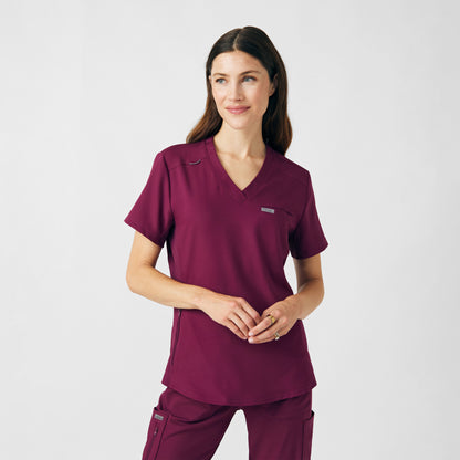 Forward 2-Pocket V-Neck Top  | Wine