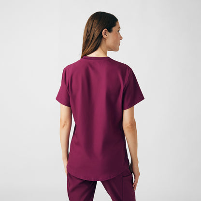 Forward 2-Pocket V-Neck Top  | Wine