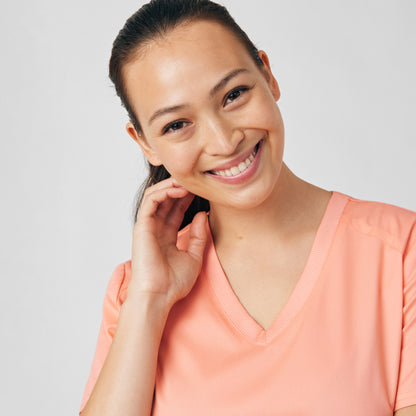 ProFlex 3-Pocket V-Neck Top  | Desert Flower