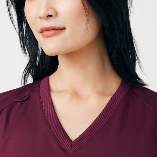 ProFlex 3-Pocket V-Neck Top  | Wine