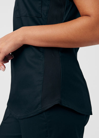 ProFlex 2-Pocket V-Neck Top  | Black