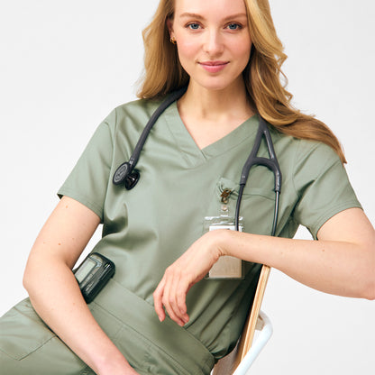 ProFlex 2-Pocket V-Neck Top  | Seagrass