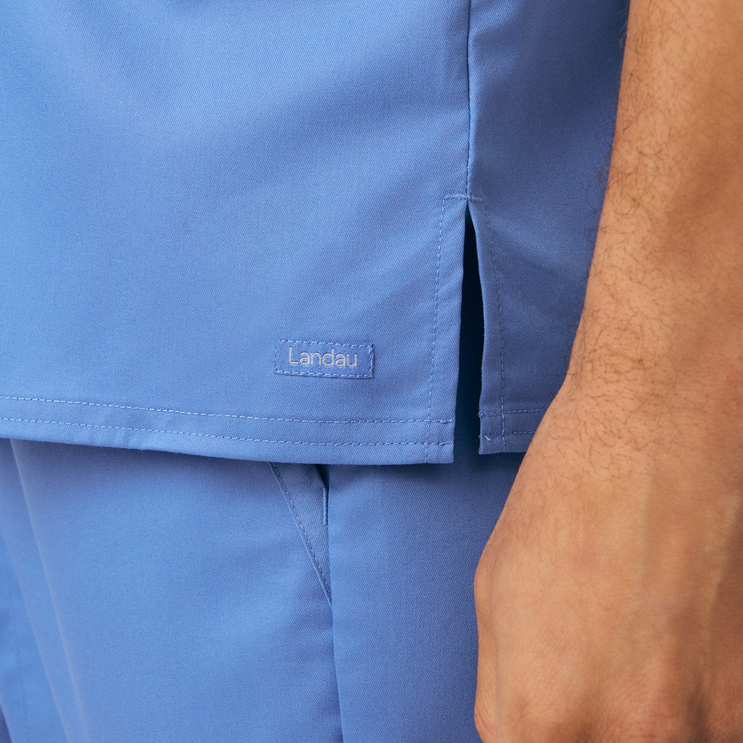 ProFlex 2-Pocket V-Neck Top  | Ceil