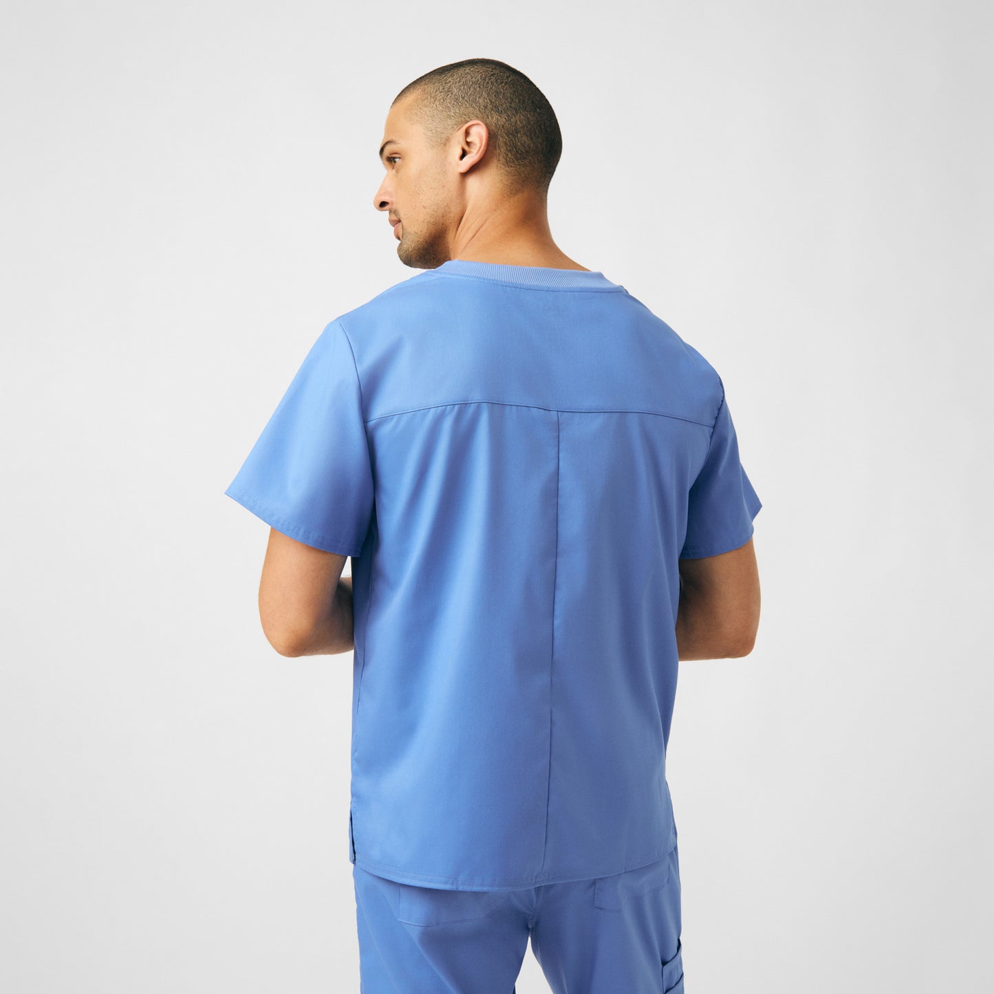 ProFlex 2-Pocket V-Neck Top  | Ceil