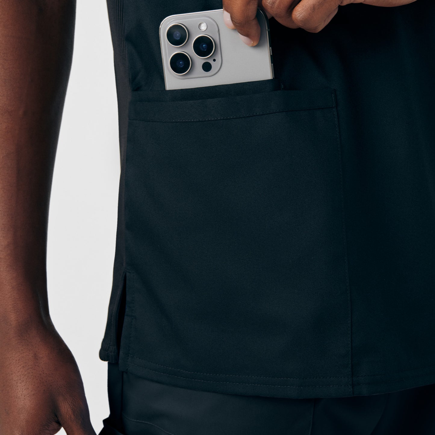 ProFlex 4-Pocket V-Neck Top  | Black