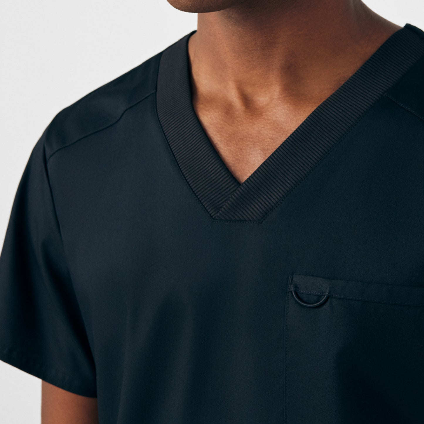 ProFlex 4-Pocket V-Neck Top  | Black