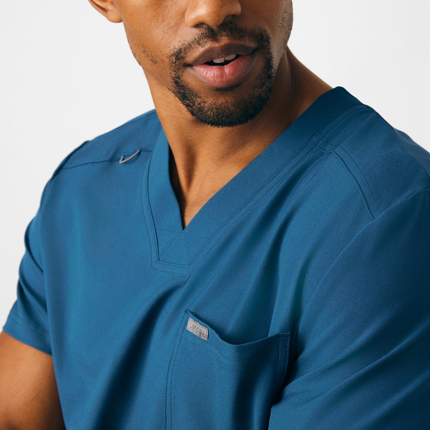 Forward 4-Pocket V-Neck Top  | Caribbean