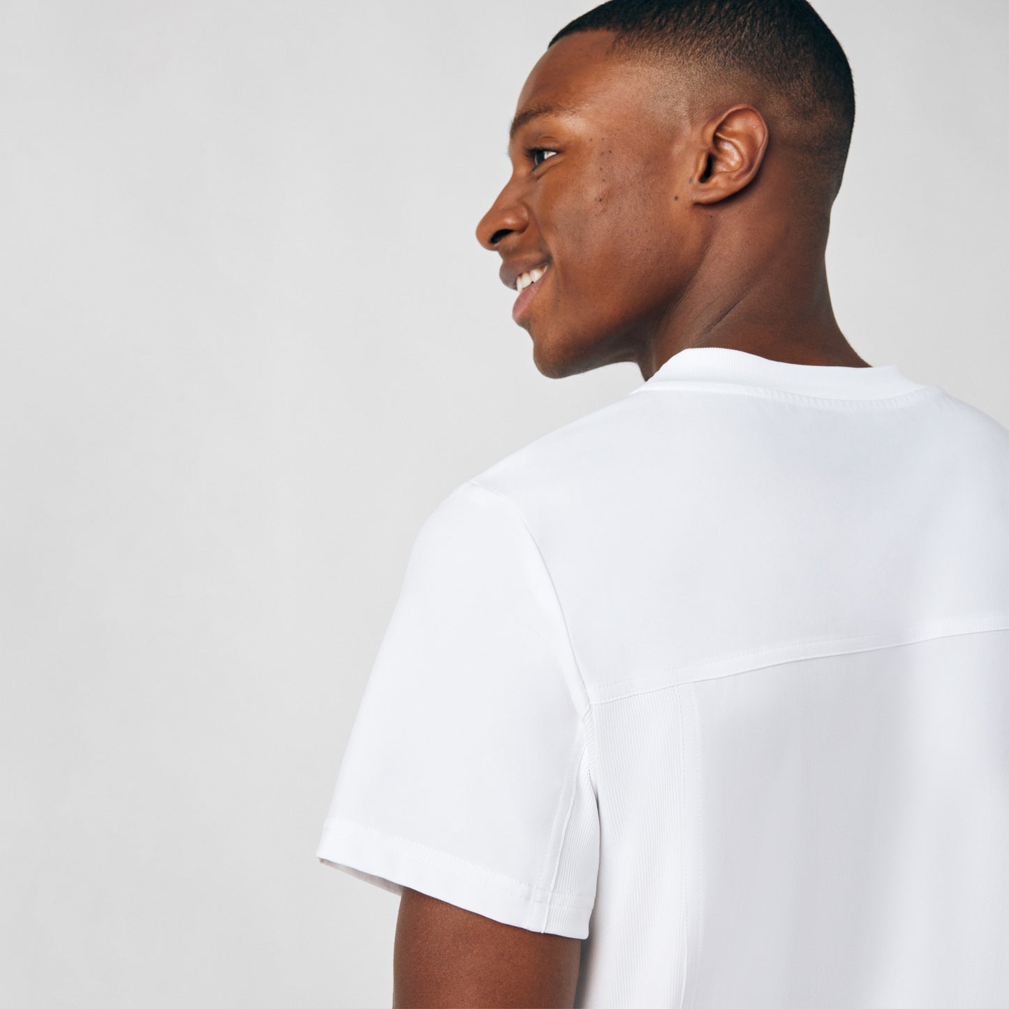 Forward 4-Pocket V-Neck Top  | White