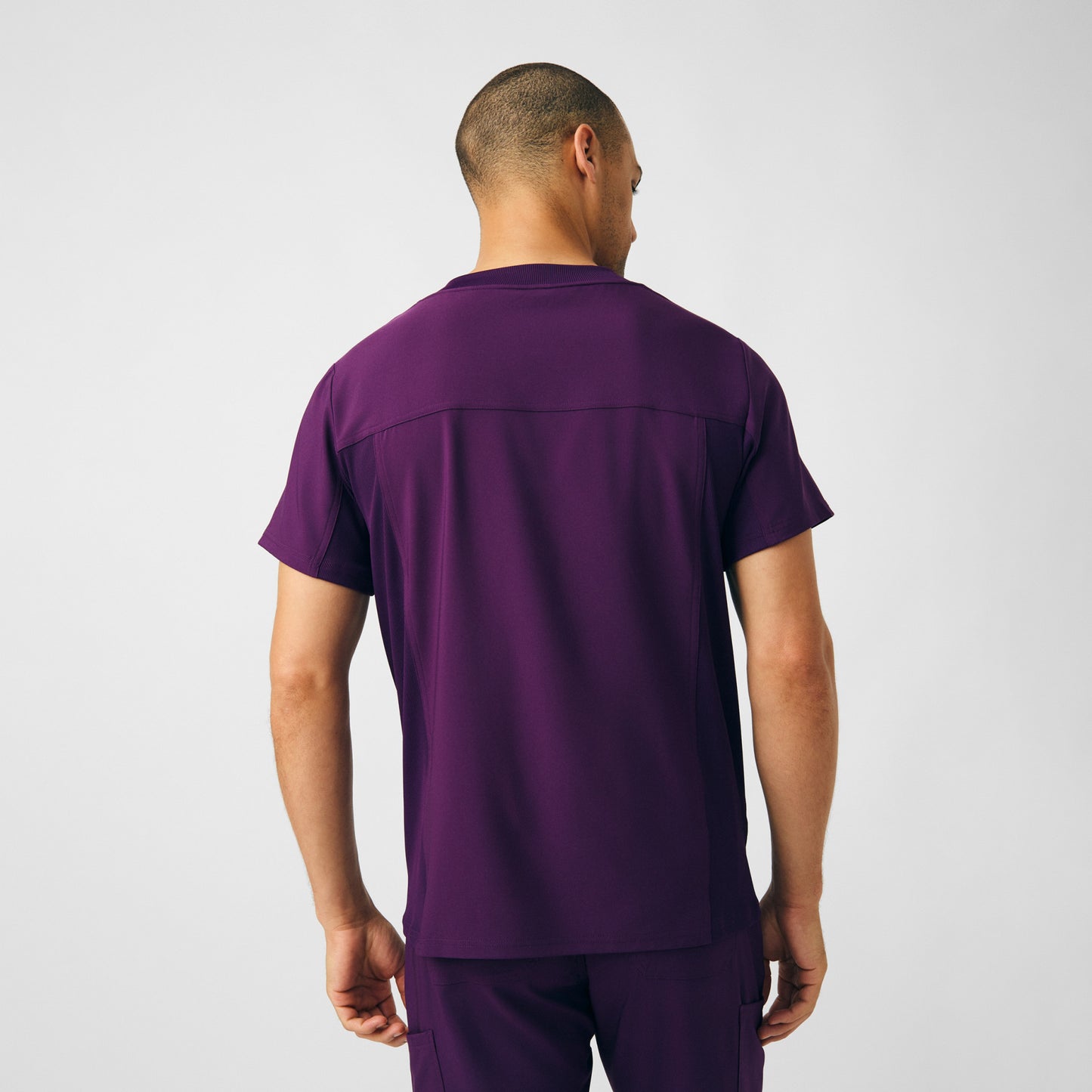 Forward 2-Pocket V-Neck Top  | Eggplant
