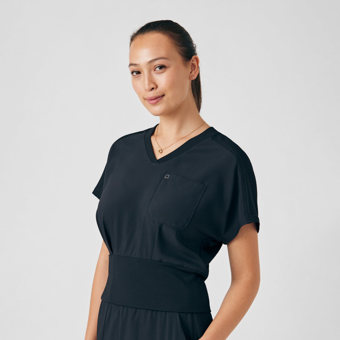 Forward 2-Pocket V-Neck Top  | Black