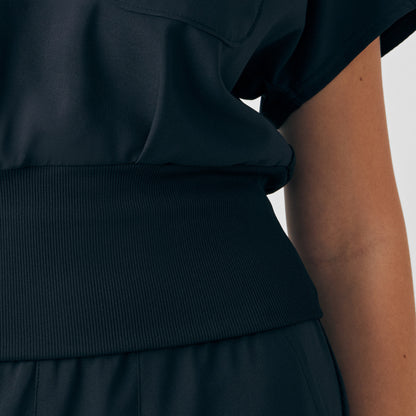 Forward 2-Pocket V-Neck Top  | Black