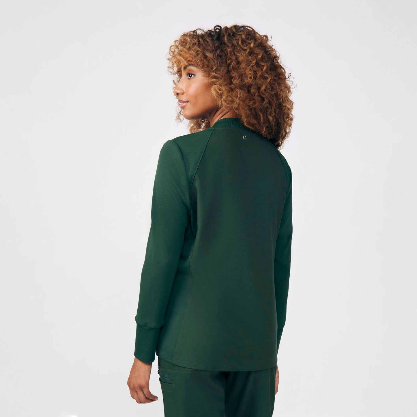 Forward 2-Pocket V-Neck Top  | Mountain View