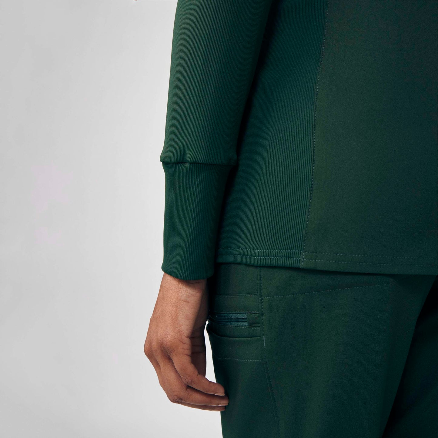 Forward 2-Pocket V-Neck Top  | Mountain View