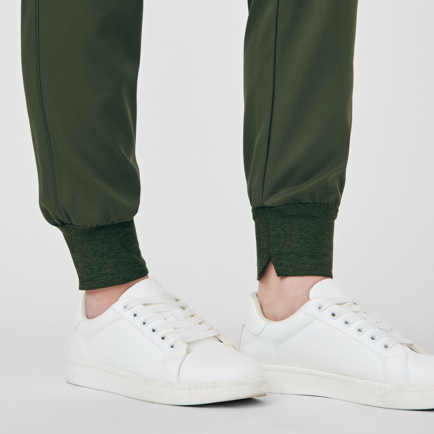 VIBE Jogger Pants  | Olive