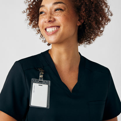 VIBE 2-Pocket V-Neck Top  | Black