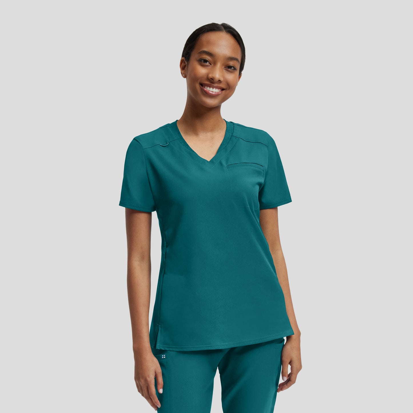 VIBE 2-Pocket V-Neck Top  | Caribbean