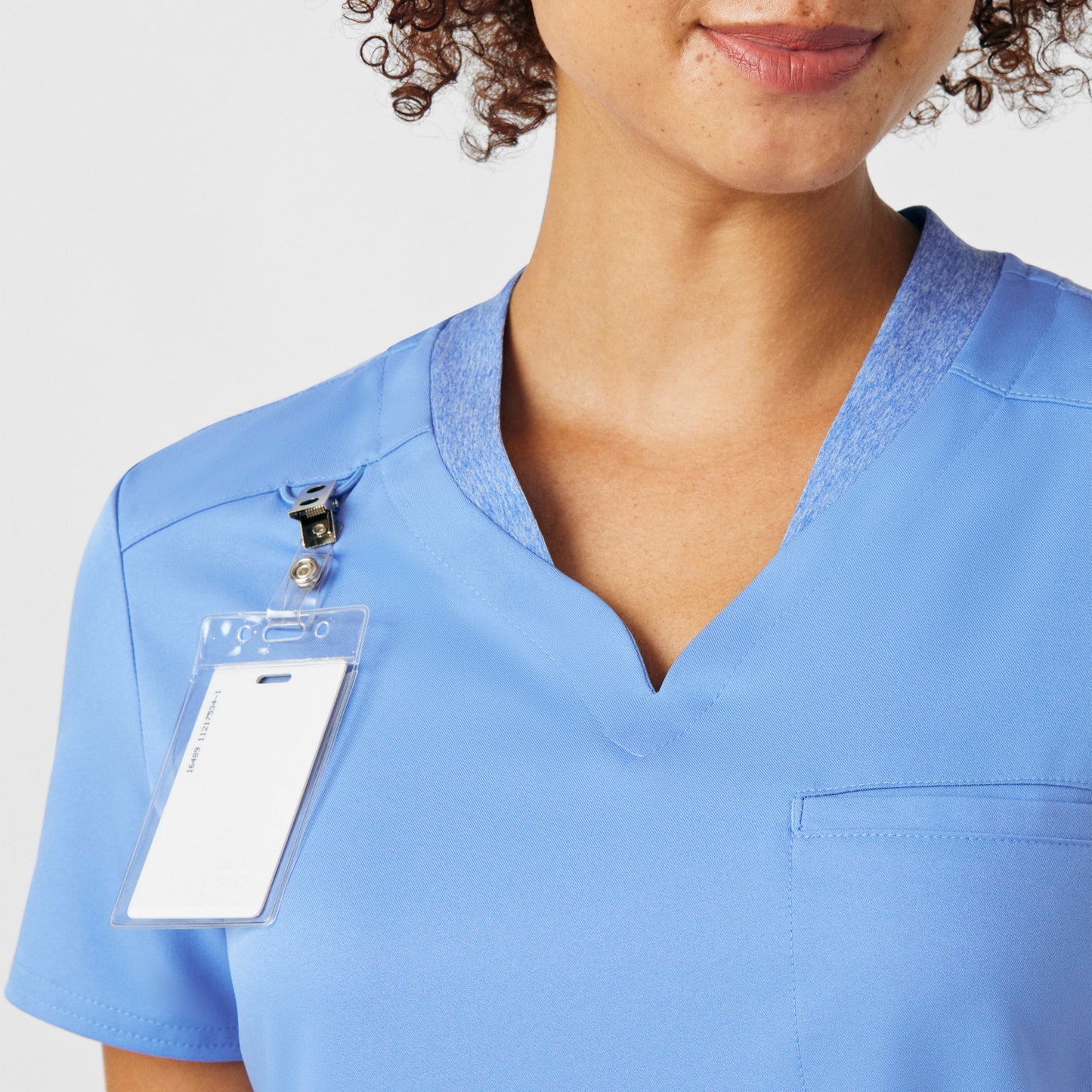 VIBE 2-Pocket V-Neck Top  | Ceil