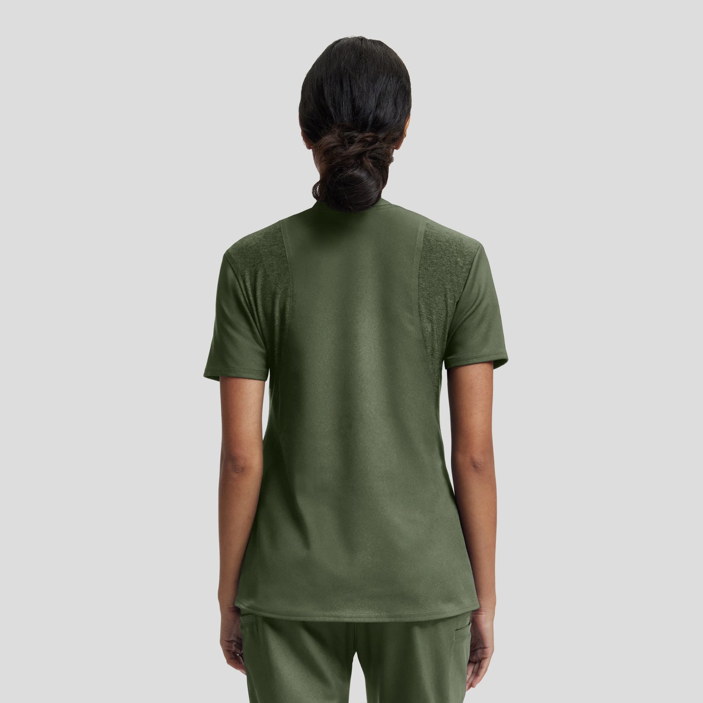 VIBE 2-Pocket V-Neck Top  | Olive