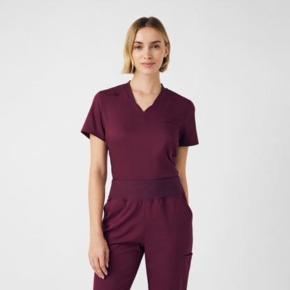 VIBE 2-Pocket V-Neck Top  | Wine