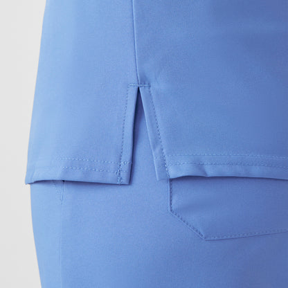 VIBE 3-Pocket V-Neck Top  | Ceil