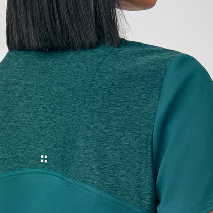 VIBE 3-Pocket V-Neck Top  | Fern