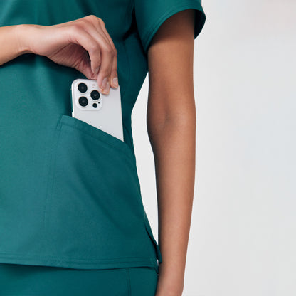 VIBE 3-Pocket V-Neck Top  | Fern