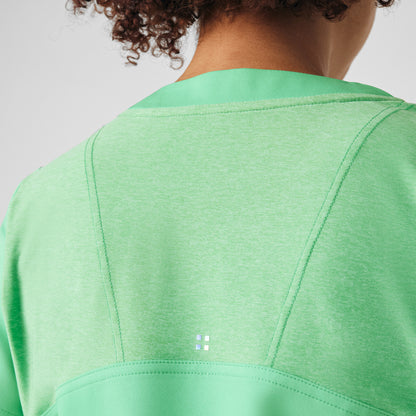 VIBE 3-Pocket V-Neck Top  | Mint Julep